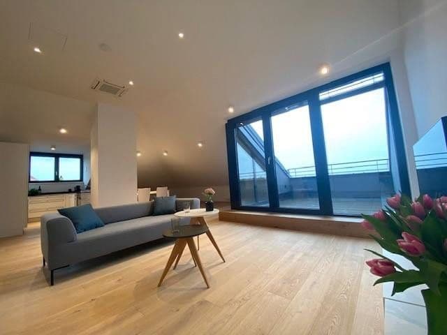 Pronájem bytu 2+kk 114 m², München, Bavorsko Pronájem bytu 2+kk 114 m², München, Bavorsko