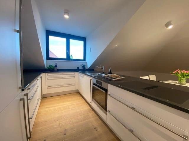 Pronájem bytu 2+kk 114 m², München, Bavorsko Pronájem bytu 2+kk 114 m², München, Bavorsko