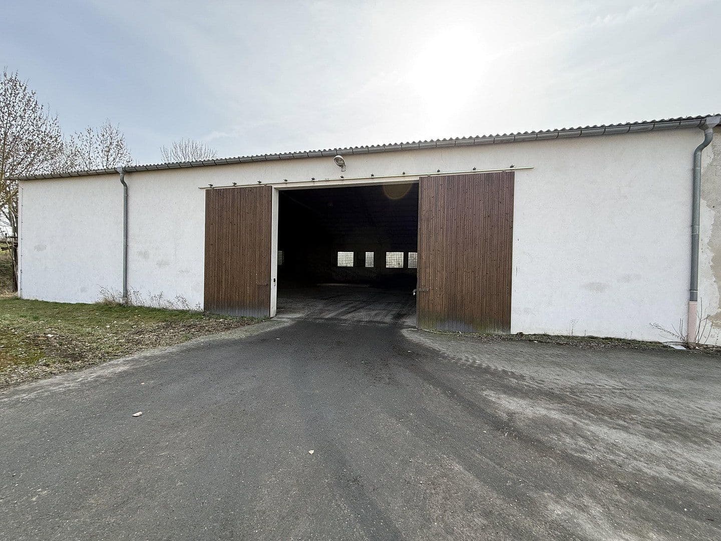 Prodej nebytového prostoru 28.000 m², Schleizer Straße 21 a, Neustadt an der Orla, Durynsko Prodej nebytového prostoru 28.000 m², Schleizer Straße 21 a, Neustadt an der Orla, Durynsko