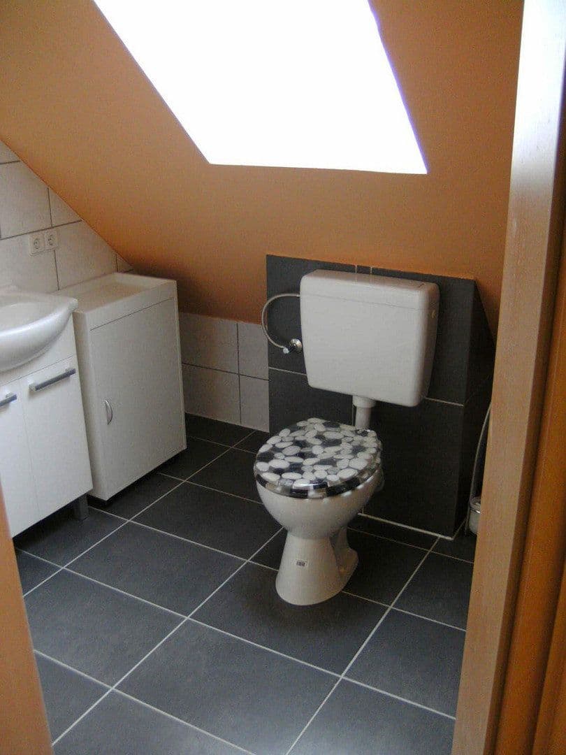 Pronájem bytu 2+1 55 m², Herxheim bei Landau/Pfalz, Porýní-Falc Pronájem bytu 2+1 55 m², Herxheim bei Landau/Pfalz, Porýní-Falc