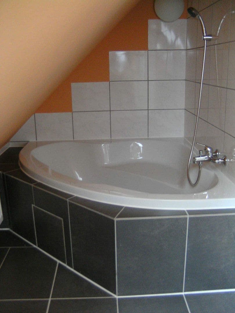 Pronájem bytu 2+1 55 m², Herxheim bei Landau/Pfalz, Porýní-Falc Pronájem bytu 2+1 55 m², Herxheim bei Landau/Pfalz, Porýní-Falc