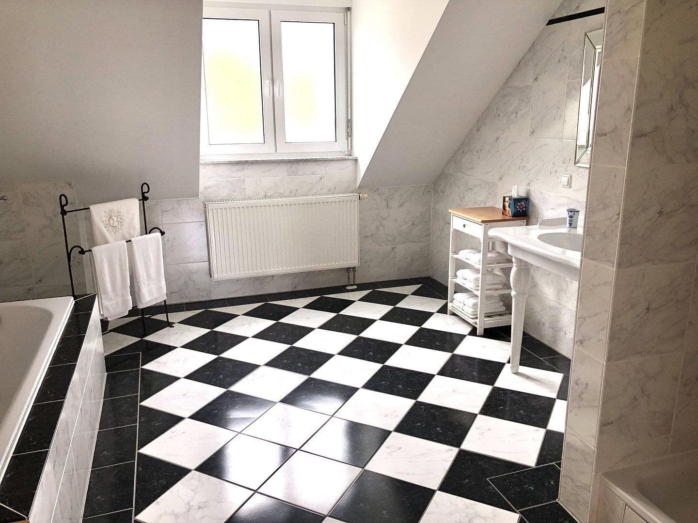 Prodej bytu 4+1 121 m², Neustadt, Porýní-Falc Prodej bytu 4+1 121 m², Neustadt, Porýní-Falc