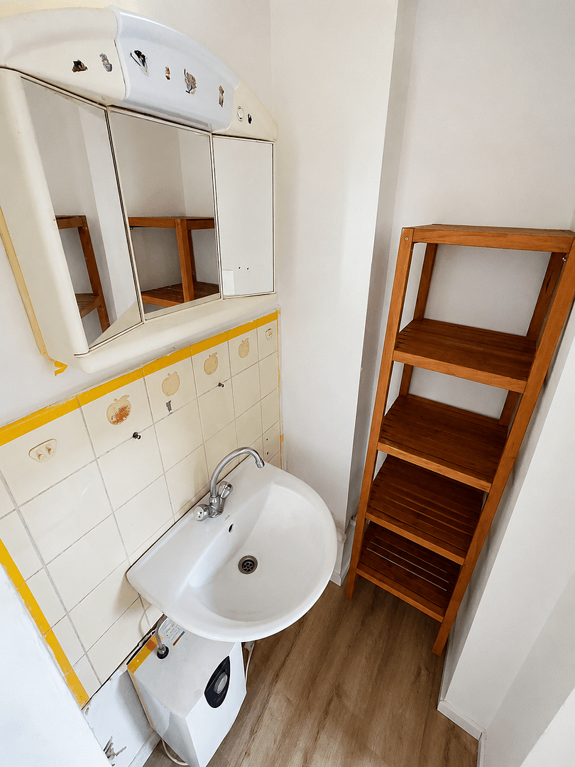 Pronájem bytu 1+1 11 m², Peter-Henlein-Straße 78, Nürnberg, Bavorsko Pronájem bytu 1+1 11 m², Peter-Henlein-Straße 78, Nürnberg, Bavorsko