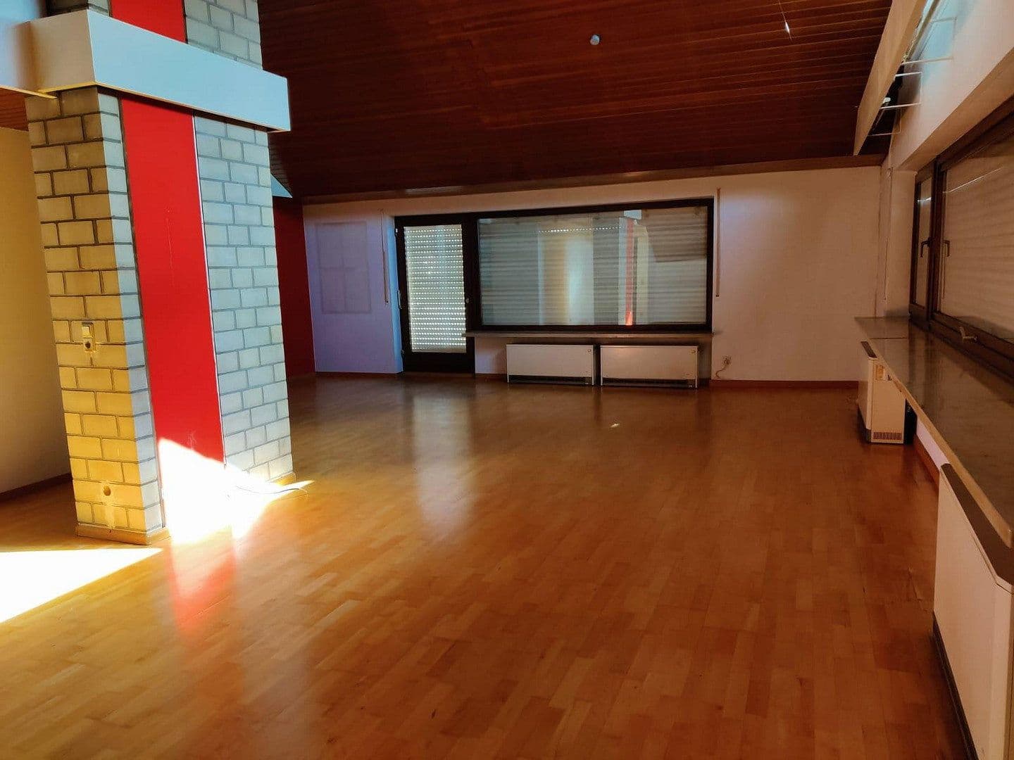 Pronájem bytu 4+1 156 m², Bertholdstraße 14, Lahr/Schwarzwald, Bádensko-Württembersko Pronájem bytu 4+1 156 m², Bertholdstraße 14, Lahr/Schwarzwald, Bádensko-Württembersko