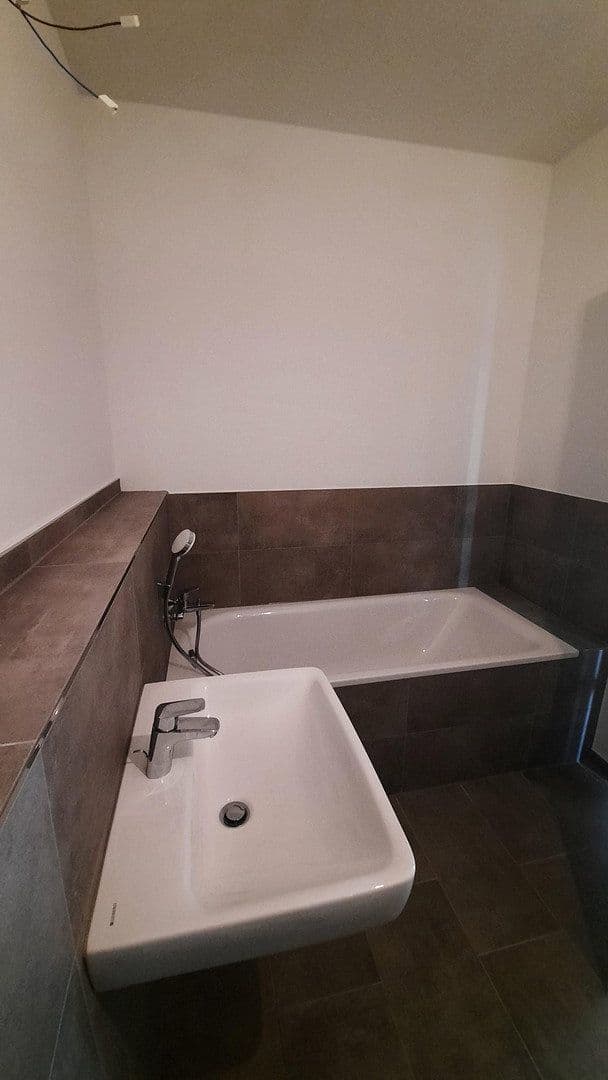 Pronájem bytu 3+1 88 m², Hafenterrassen 10, Geesthacht, Šlesvicko-Holštýnsko Pronájem bytu 3+1 88 m², Hafenterrassen 10, Geesthacht, Šlesvicko-Holštýnsko