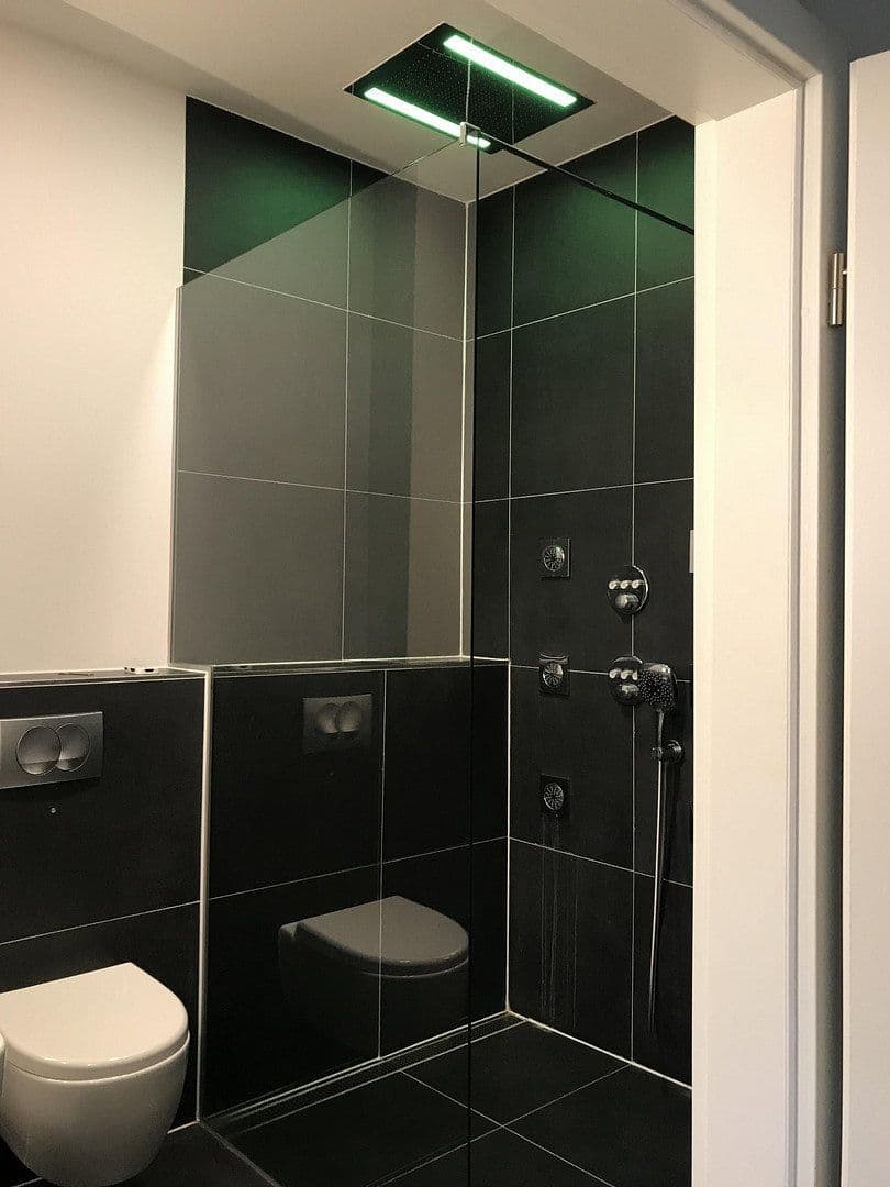 Pronájem bytu 4+1 141 m², Chemnitz, Sasko Pronájem bytu 4+1 141 m², Chemnitz, Sasko
