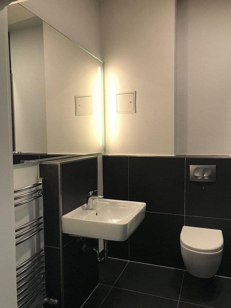 Pronájem bytu 4+1 141 m², Chemnitz, Sasko Pronájem bytu 4+1 141 m², Chemnitz, Sasko