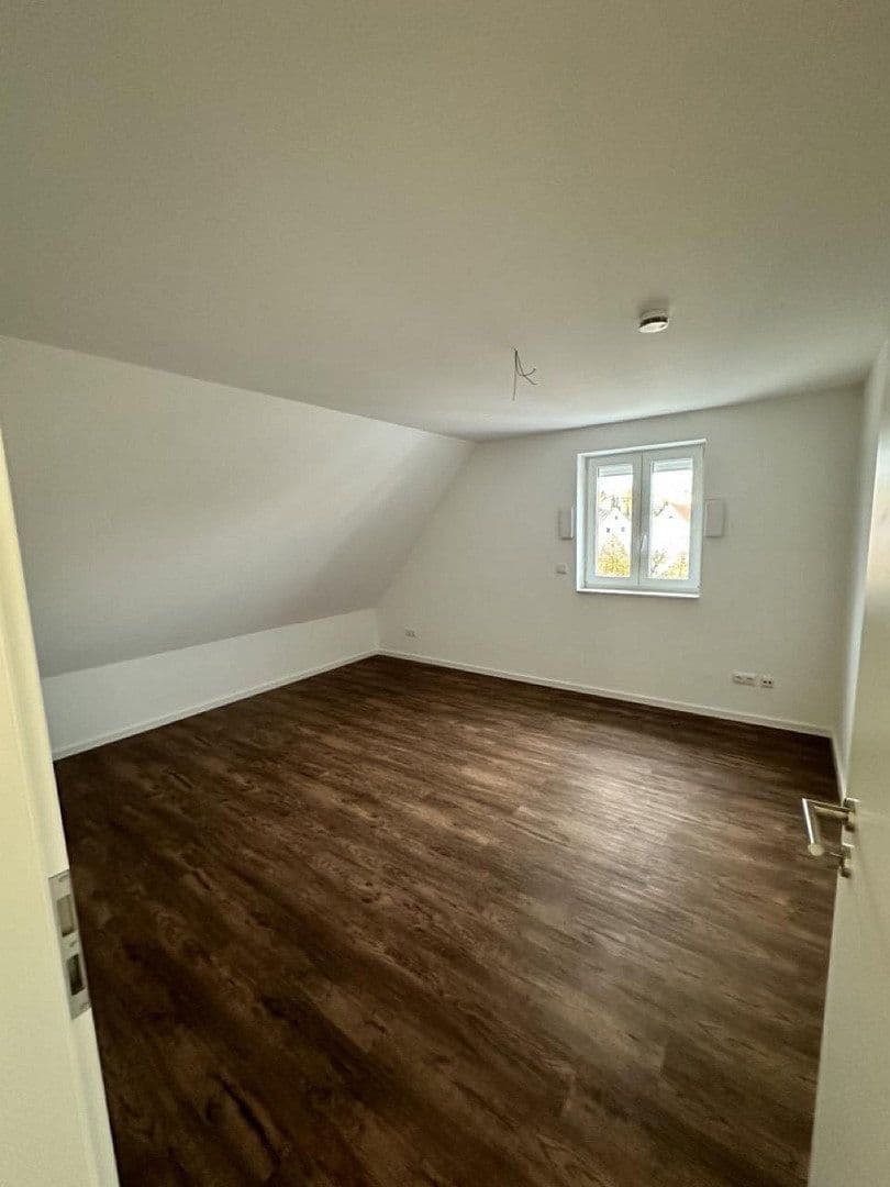 Pronájem bytu 2+1 60 m², Max-von-Müller-Str. 8, Rottenburg a. d. Laaber, Bavorsko Pronájem bytu 2+1 60 m², Max-von-Müller-Str. 8, Rottenburg a. d. Laaber, Bavorsko