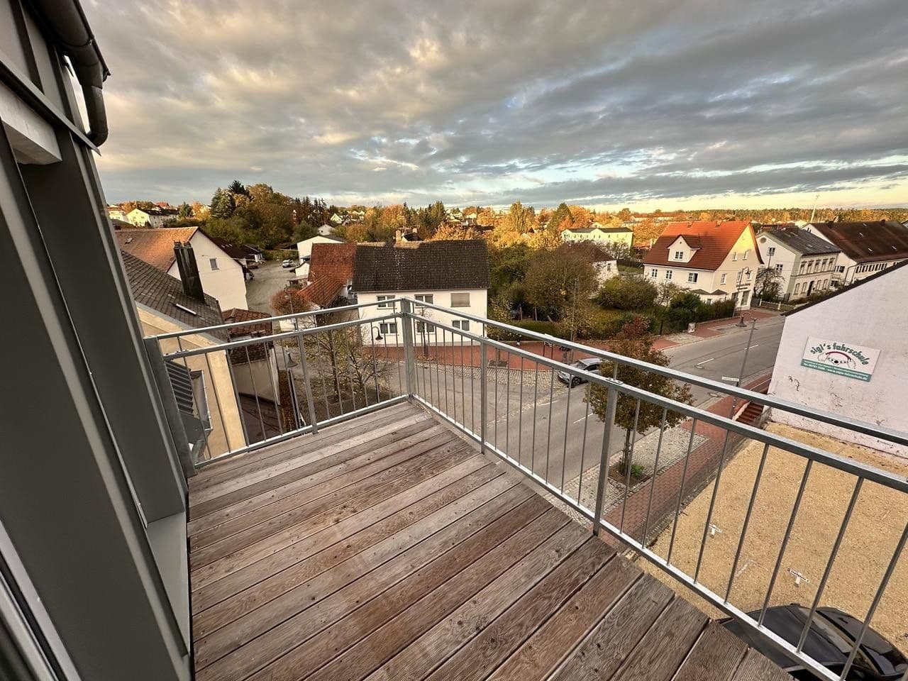 Pronájem bytu 2+1 60 m², Max-von-Müller-Str. 8, Rottenburg a. d. Laaber, Bavorsko Pronájem bytu 2+1 60 m², Max-von-Müller-Str. 8, Rottenburg a. d. Laaber, Bavorsko