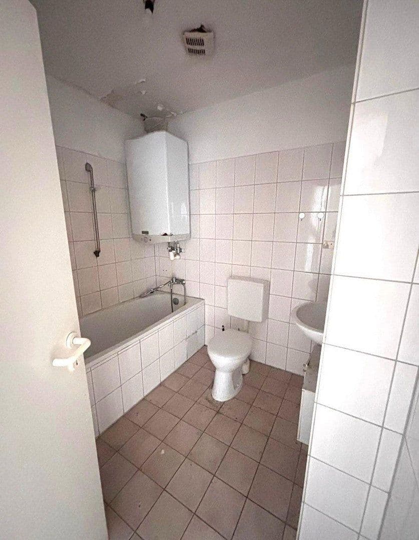 Pronájem bytu 2+1 55 m², Blumenstraße 12, Pirmasens, Porýní-Falc Pronájem bytu 2+1 55 m², Blumenstraße 12, Pirmasens, Porýní-Falc