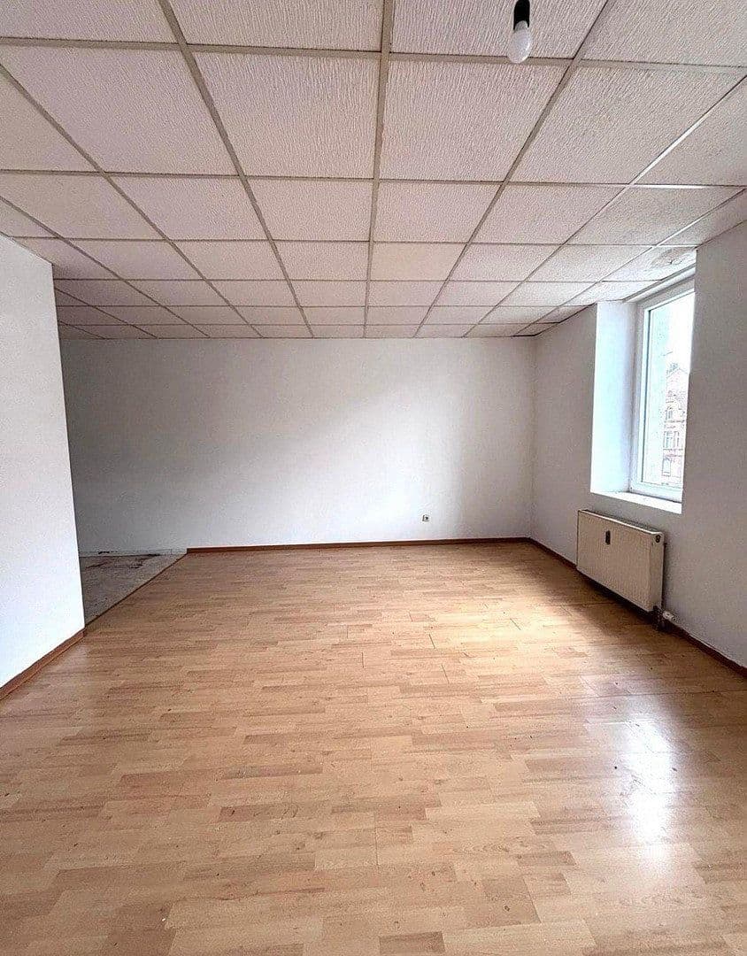 Pronájem bytu 2+1 55 m², Blumenstraße 12, Pirmasens, Porýní-Falc Pronájem bytu 2+1 55 m², Blumenstraße 12, Pirmasens, Porýní-Falc