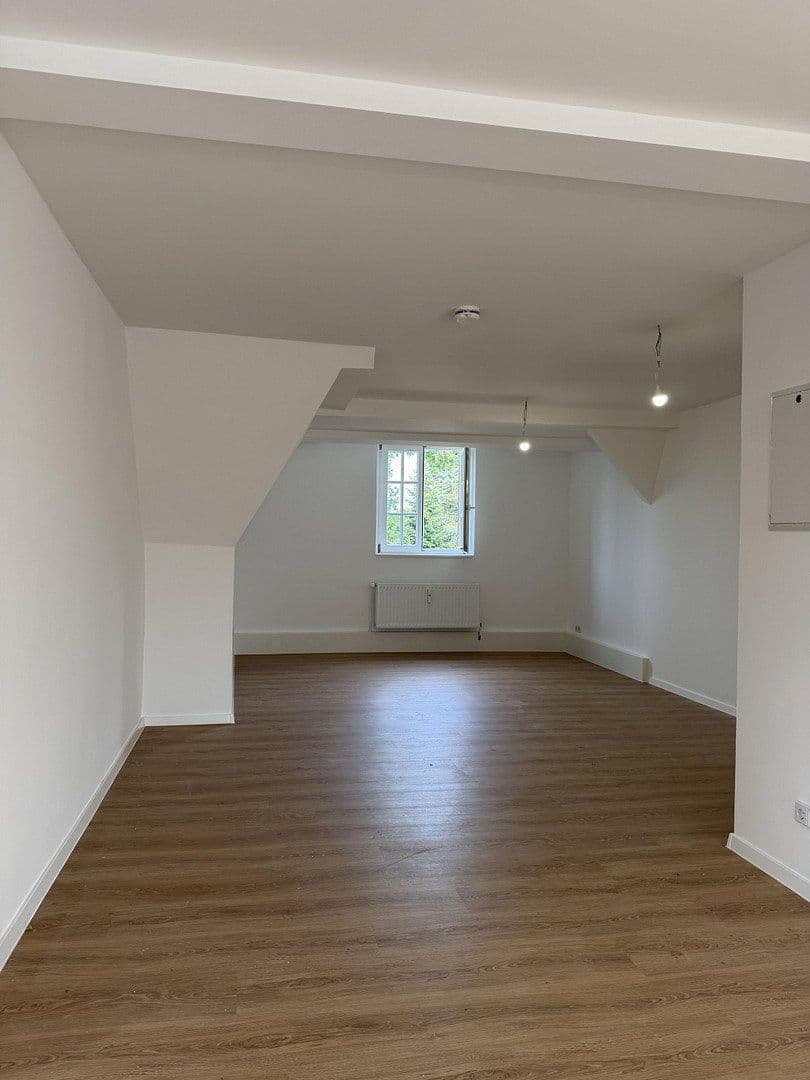 Pronájem bytu 3+1 115 m², Wilhelmstraße 4, Dallgow-Döberitz, Braniborsko Pronájem bytu 3+1 115 m², Wilhelmstraße 4, Dallgow-Döberitz, Braniborsko