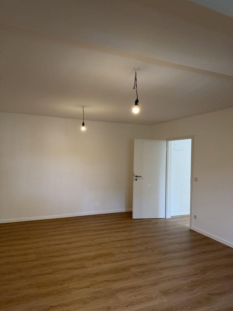 Pronájem bytu 3+1 115 m², Wilhelmstraße 4, Dallgow-Döberitz, Braniborsko Pronájem bytu 3+1 115 m², Wilhelmstraße 4, Dallgow-Döberitz, Braniborsko