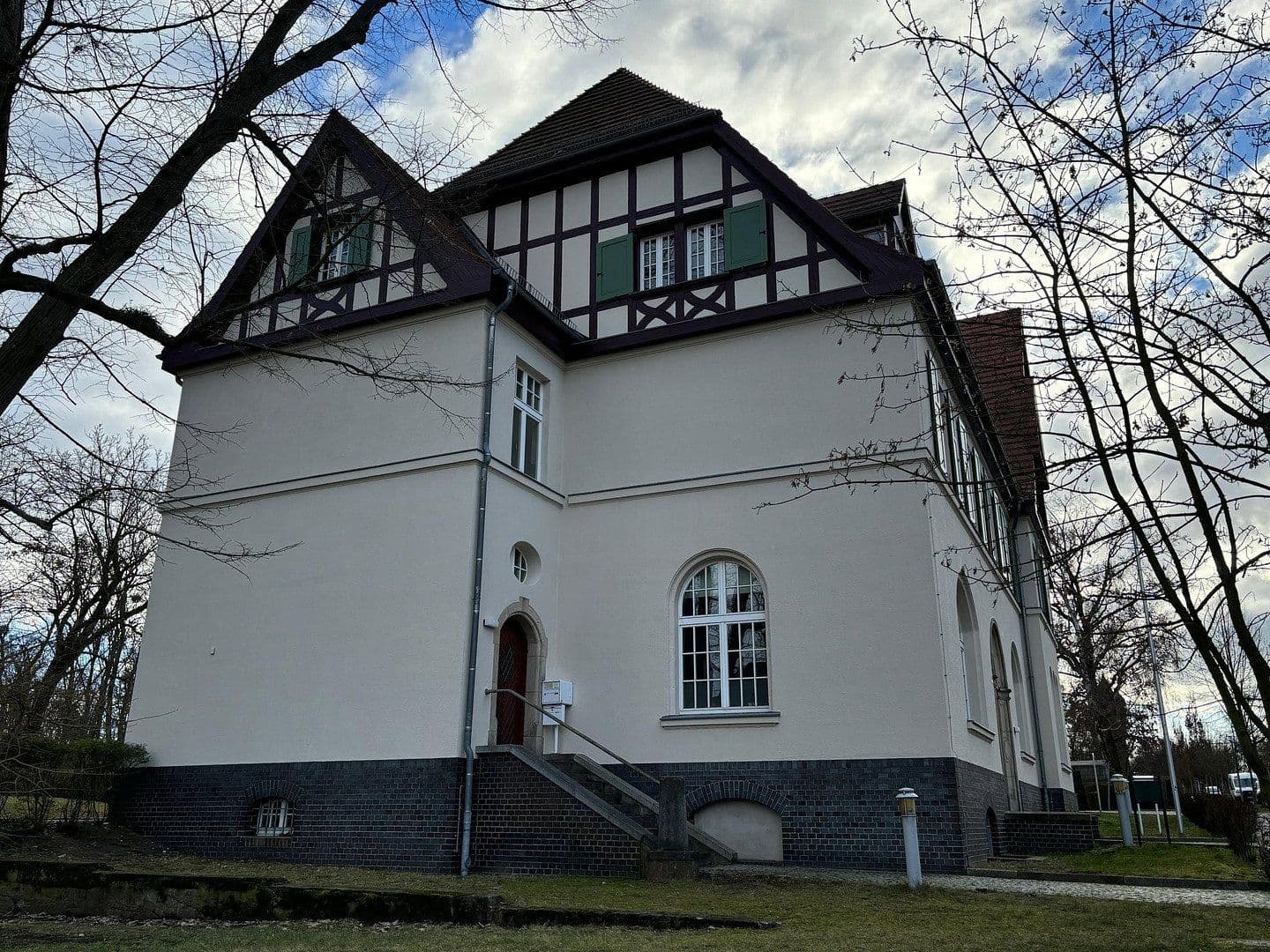 Pronájem bytu 3+1 115 m², Wilhelmstraße 4, Dallgow-Döberitz, Braniborsko Pronájem bytu 3+1 115 m², Wilhelmstraße 4, Dallgow-Döberitz, Braniborsko