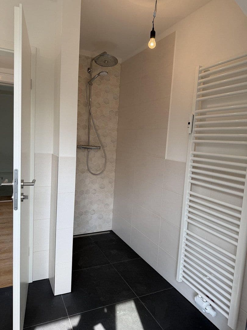 Pronájem bytu 3+1 115 m², Wilhelmstraße 4, Dallgow-Döberitz, Braniborsko Pronájem bytu 3+1 115 m², Wilhelmstraße 4, Dallgow-Döberitz, Braniborsko