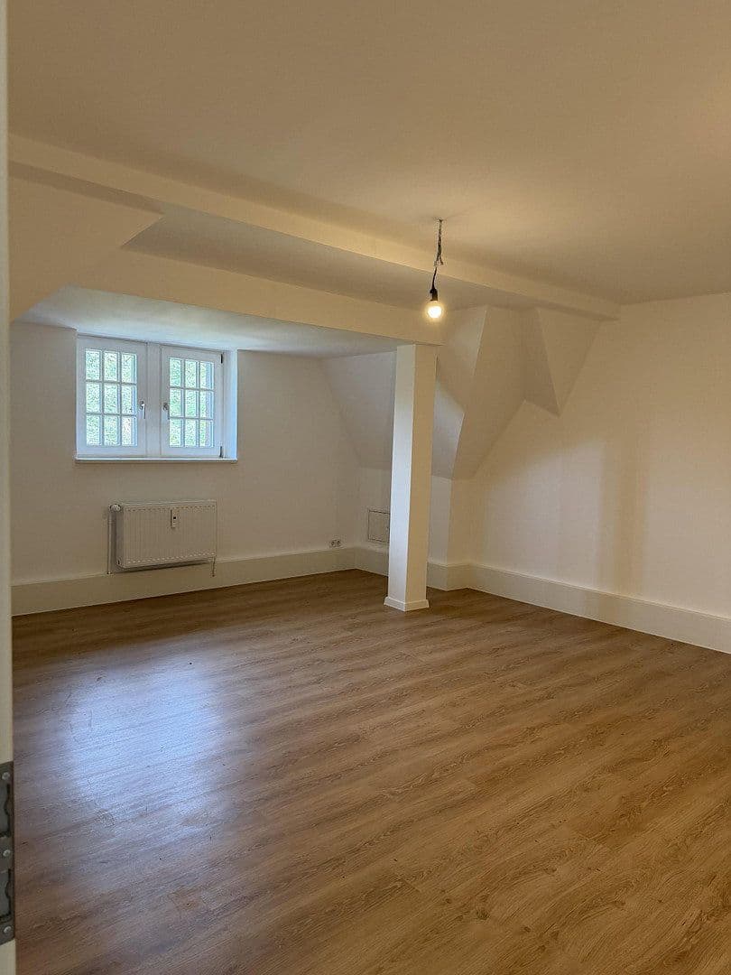 Pronájem bytu 3+1 115 m², Wilhelmstraße 4, Dallgow-Döberitz, Braniborsko Pronájem bytu 3+1 115 m², Wilhelmstraße 4, Dallgow-Döberitz, Braniborsko