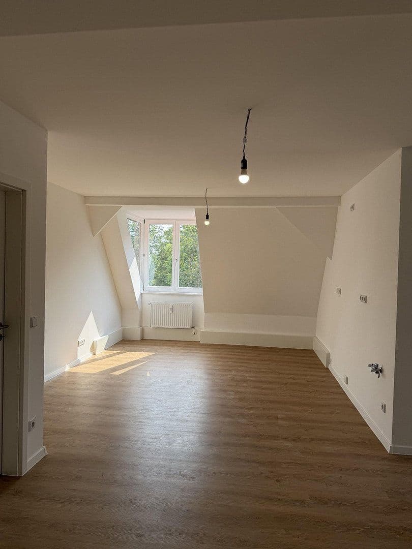 Pronájem bytu 3+1 115 m², Wilhelmstraße 4, Dallgow-Döberitz, Braniborsko Pronájem bytu 3+1 115 m², Wilhelmstraße 4, Dallgow-Döberitz, Braniborsko