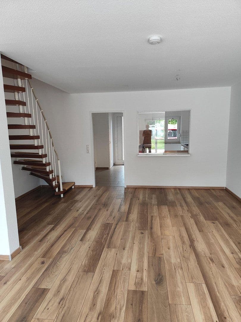 Prodej domu 124 m², pozemek 200 m², Fredersdorf-Vogelsdorf, Braniborsko Prodej domu 124 m², pozemek 200 m², Fredersdorf-Vogelsdorf, Braniborsko
