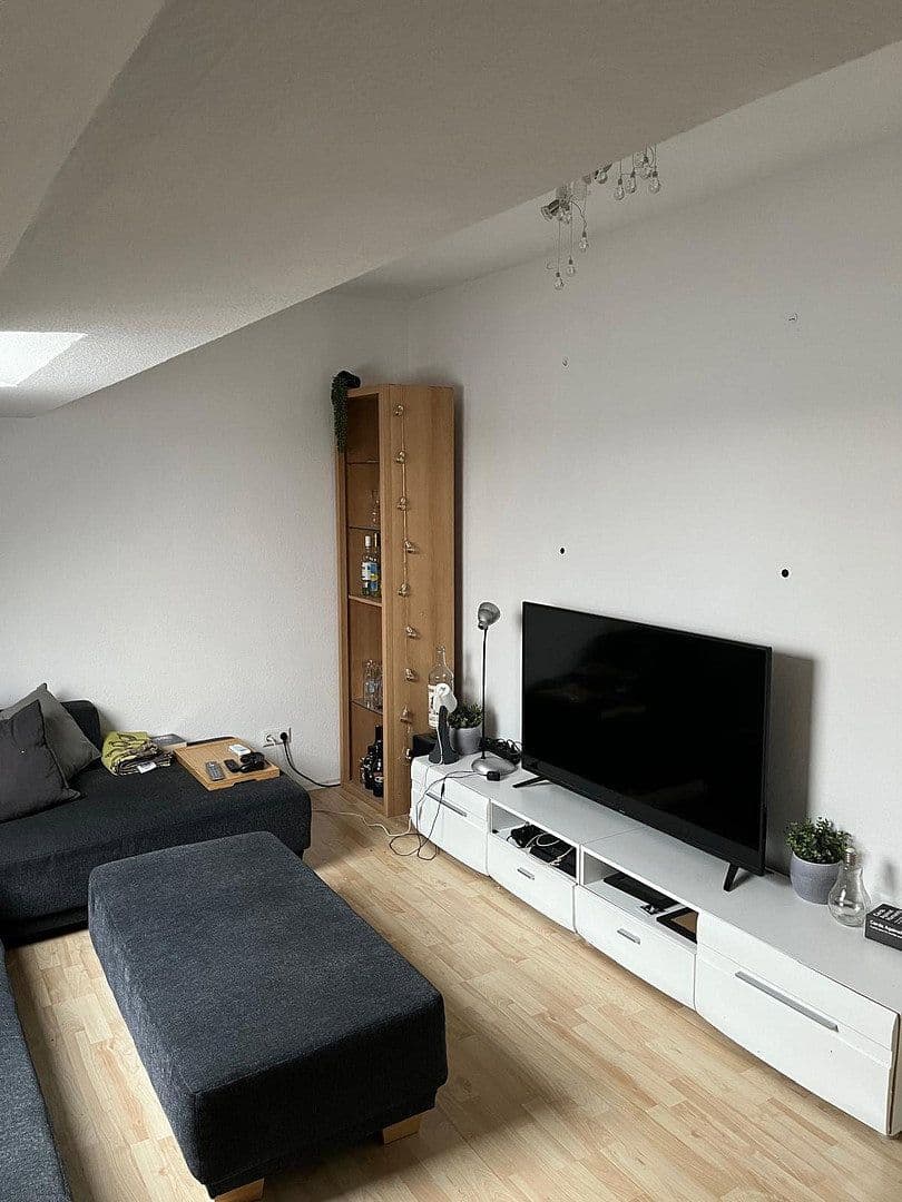Pronájem bytu 4+1 100 m², Karlsruhe, Bádensko-Württembersko Pronájem bytu 4+1 100 m², Karlsruhe, Bádensko-Württembersko