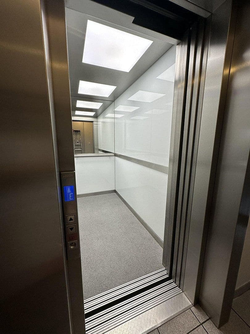 Pronájem bytu 1+1 28 m², Mailänderstraße 0000, Frankfurt am Main, Hessen Pronájem bytu 1+1 28 m², Mailänderstraße 0000, Frankfurt am Main, Hessen