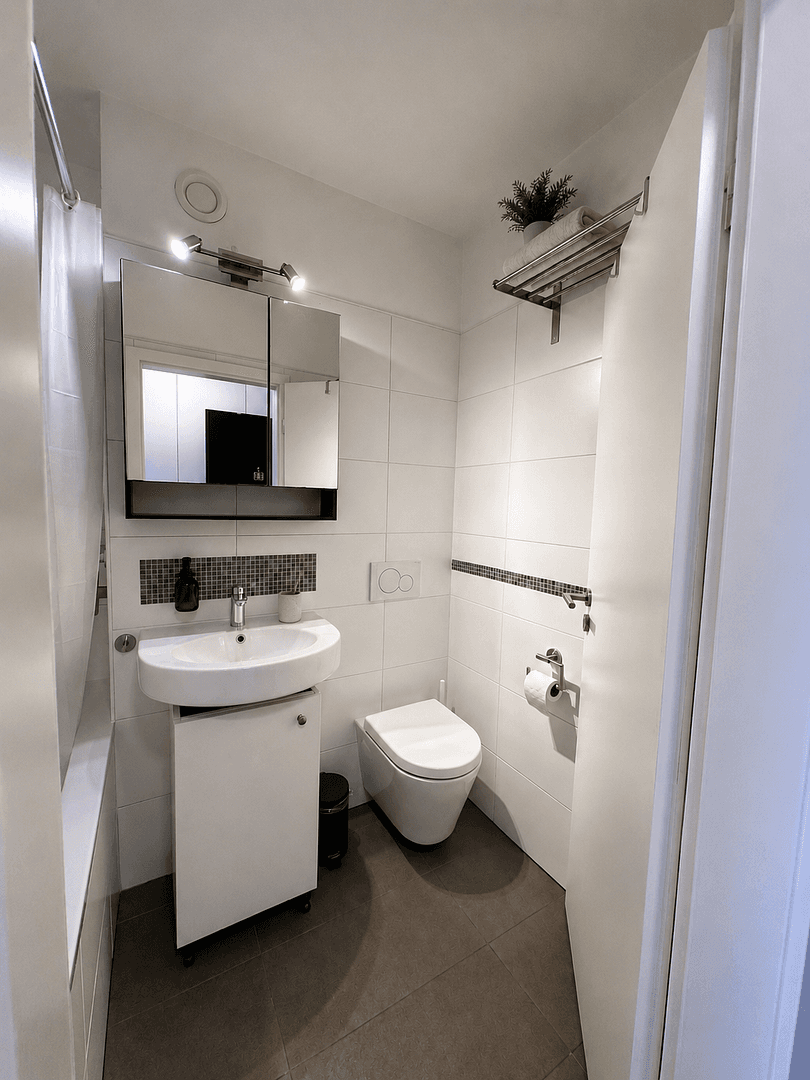 Pronájem bytu 1+1 28 m², Mailänderstraße 0000, Frankfurt am Main, Hessen Pronájem bytu 1+1 28 m², Mailänderstraße 0000, Frankfurt am Main, Hessen