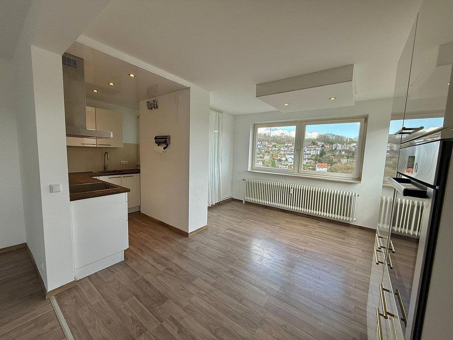 Pronájem bytu 3+kk 76 m², Stolzenthalstraße 24, Bad Soden-Salmünster, Hessen Pronájem bytu 3+kk 76 m², Stolzenthalstraße 24, Bad Soden-Salmünster, Hessen