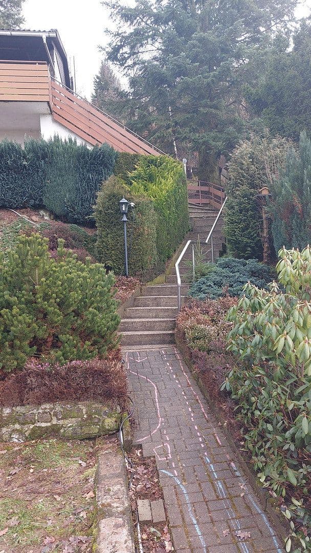 Prodej domu 86 m², pozemek 547 m², Kirchheim, Hessen Prodej domu 86 m², pozemek 547 m², Kirchheim, Hessen