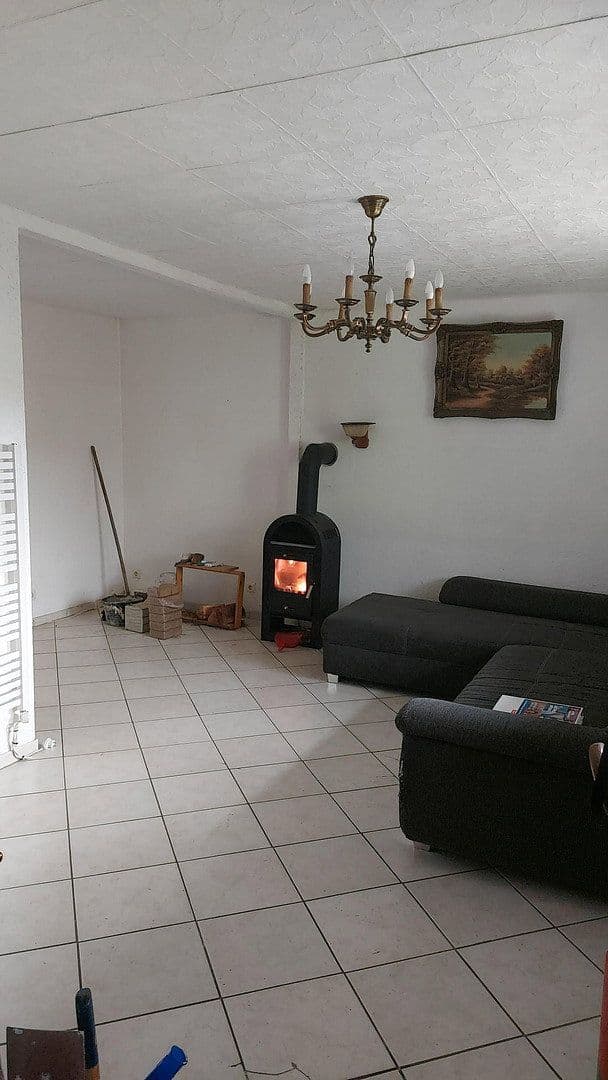 Prodej domu 86 m², pozemek 547 m², Kirchheim, Hessen Prodej domu 86 m², pozemek 547 m², Kirchheim, Hessen