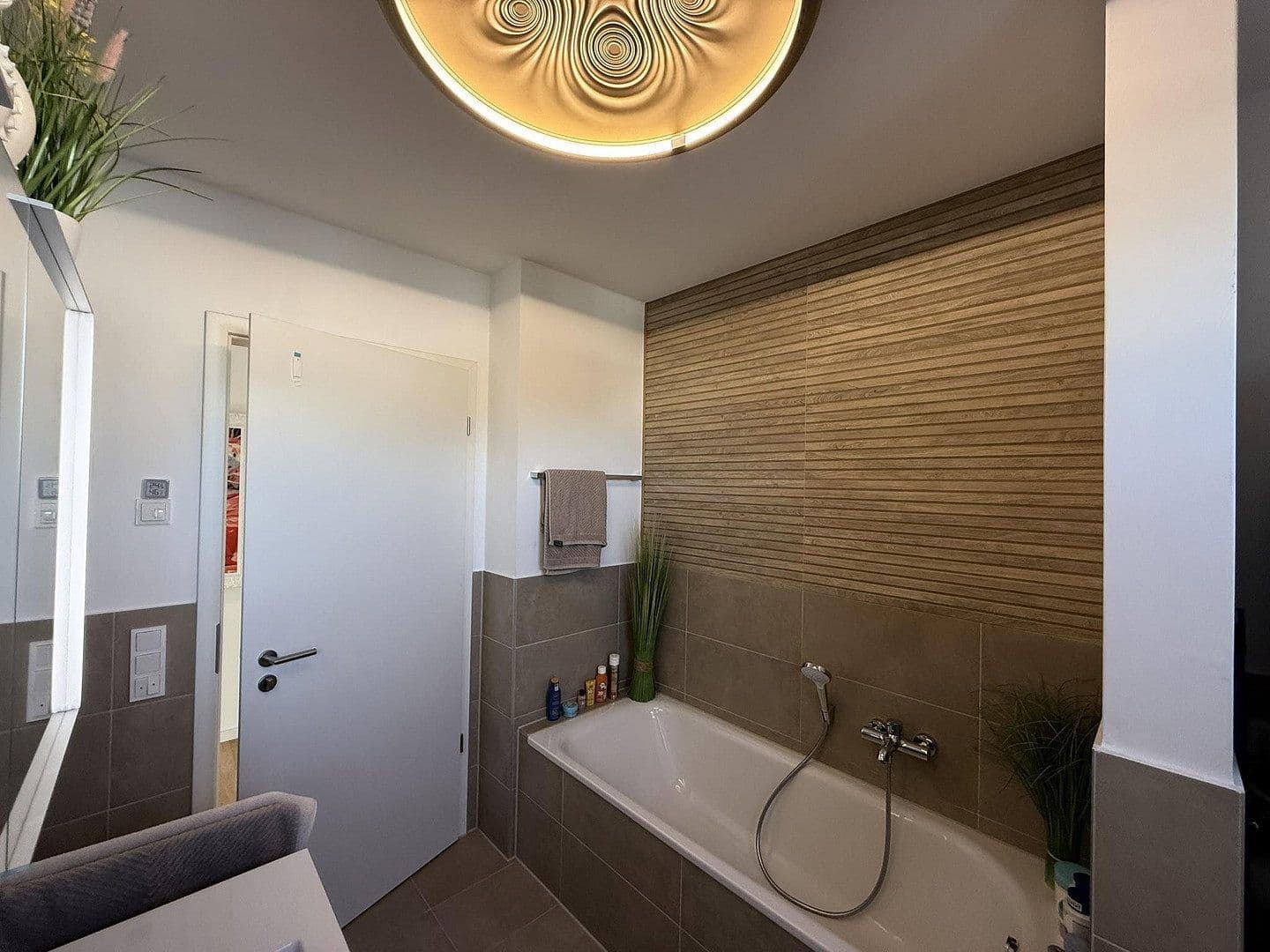 Pronájem bytu 3+1 119 m², Petzetstraße, München Obermenzing, Bavorsko Pronájem bytu 3+1 119 m², Petzetstraße, München Obermenzing, Bavorsko