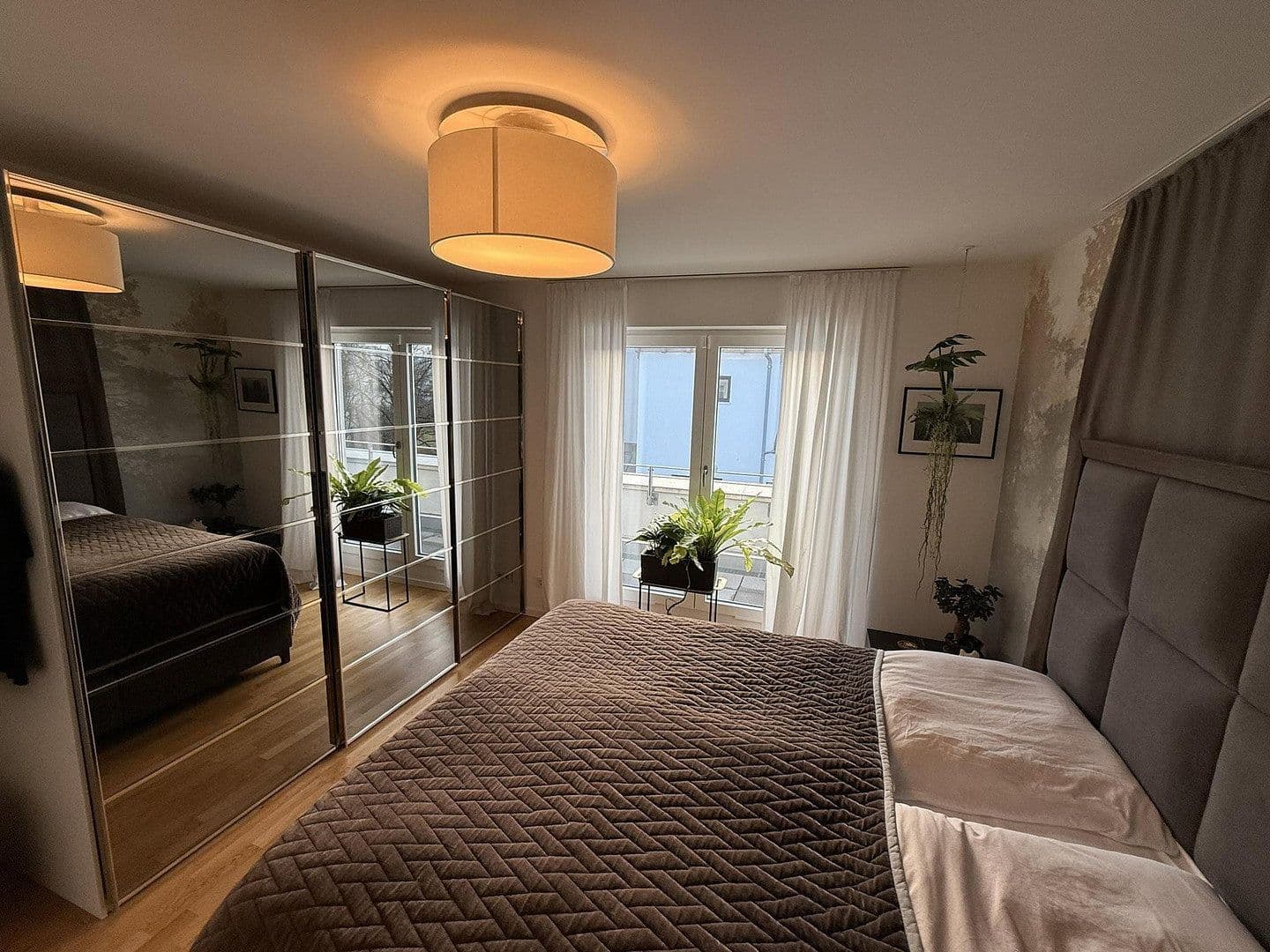 Pronájem bytu 3+1 119 m², Petzetstraße, München Obermenzing, Bavorsko Pronájem bytu 3+1 119 m², Petzetstraße, München Obermenzing, Bavorsko