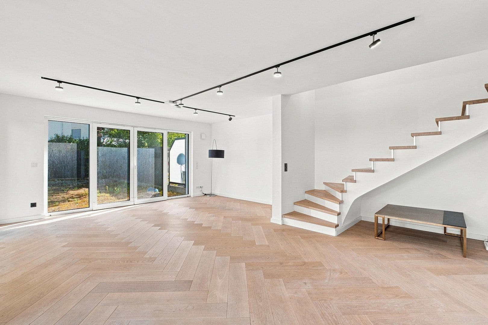 Prodej domu 140 m², pozemek 241 m², Goteboldstr. 48c, München, Bavorsko Prodej domu 140 m², pozemek 241 m², Goteboldstr. 48c, München, Bavorsko