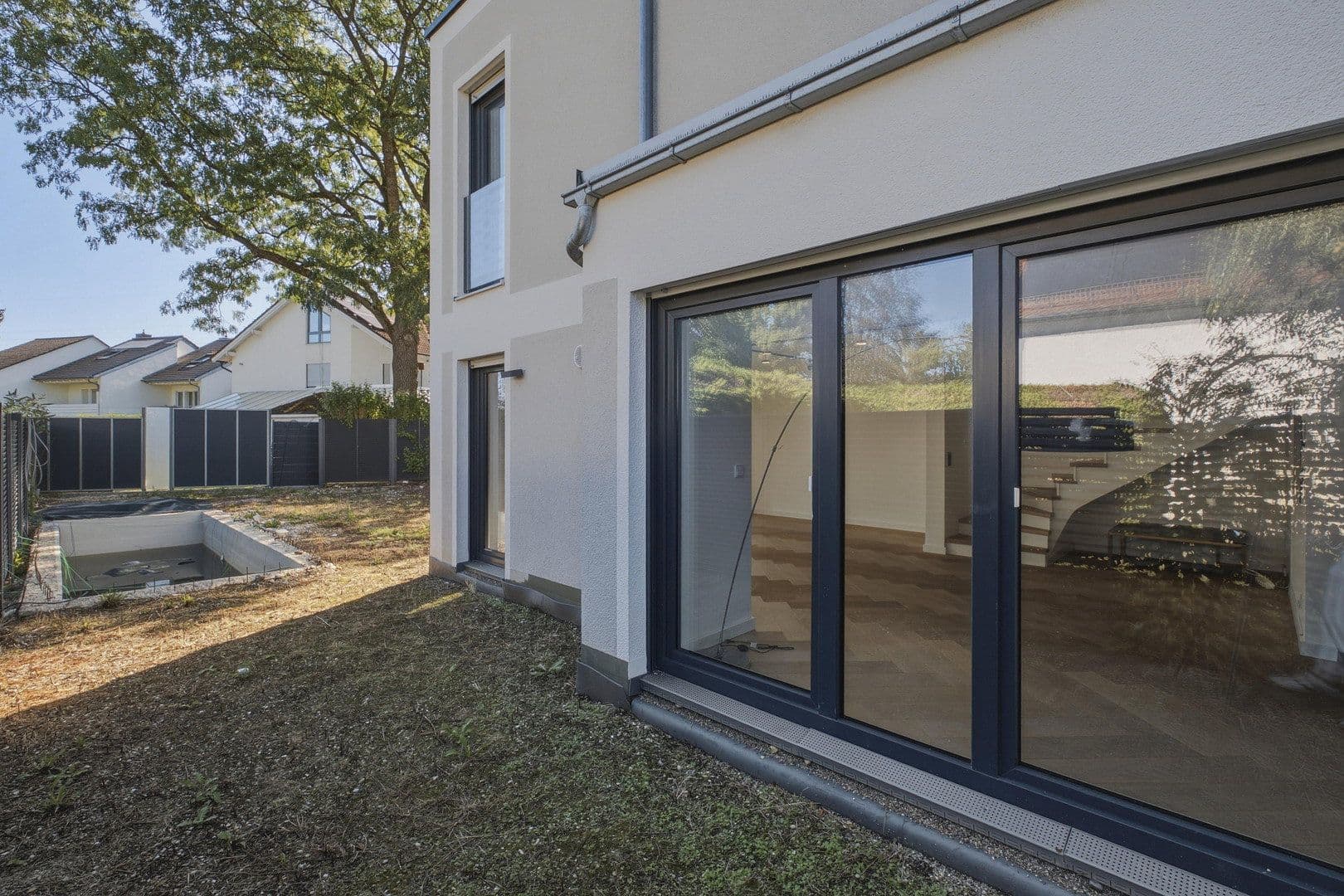 Prodej domu 140 m², pozemek 241 m², Goteboldstr. 48c, München, Bavorsko Prodej domu 140 m², pozemek 241 m², Goteboldstr. 48c, München, Bavorsko