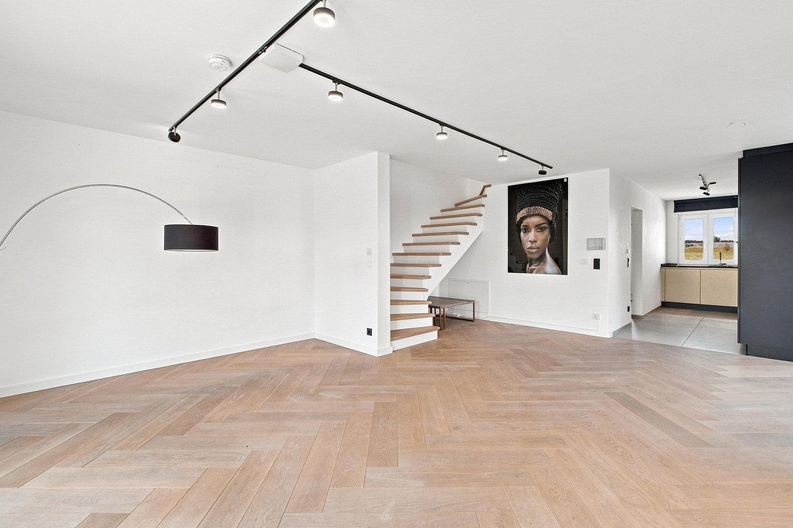Prodej domu 140 m², pozemek 241 m², Goteboldstr. 48c, München, Bavorsko Prodej domu 140 m², pozemek 241 m², Goteboldstr. 48c, München, Bavorsko