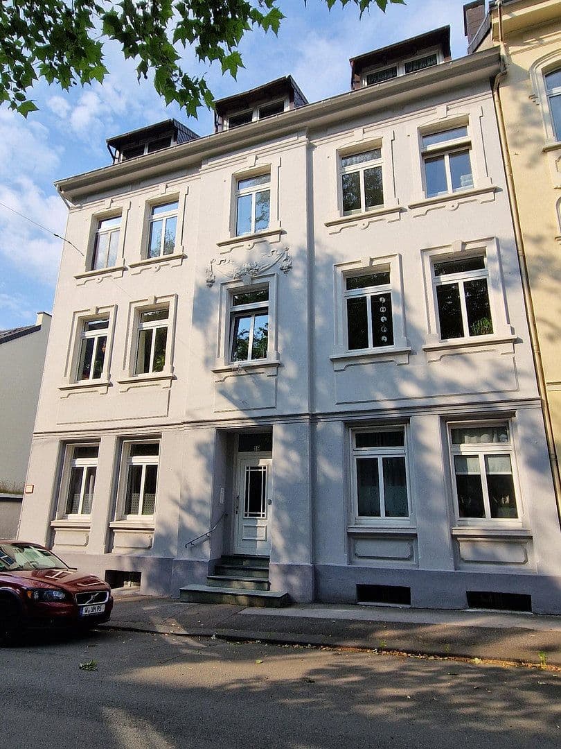 Prodej bytu 2+1 64 m², Gustavstraße 19, Wuppertal, Severní Porýní-Vestfálsko Prodej bytu 2+1 64 m², Gustavstraße 19, Wuppertal, Severní Porýní-Vestfálsko