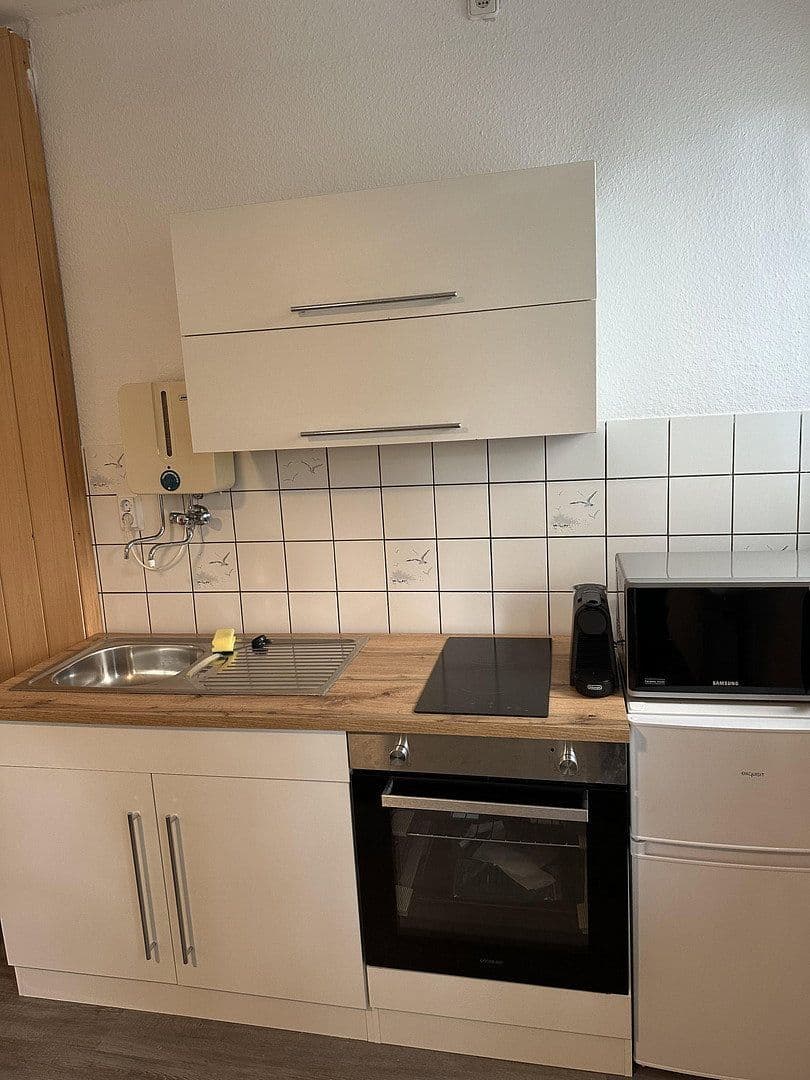 Pronájem bytu 2+1 42 m², Ulmenstraße 7, Wilhelmshaven, Dolní Sasko Pronájem bytu 2+1 42 m², Ulmenstraße 7, Wilhelmshaven, Dolní Sasko
