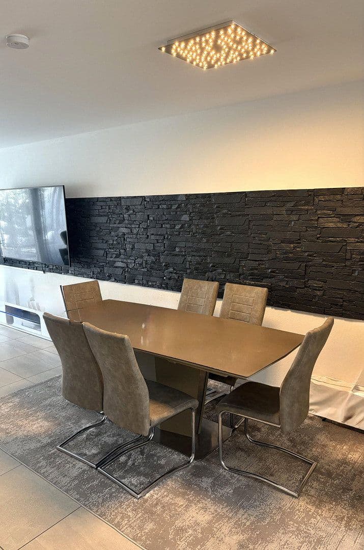Prodej domu 145 m², pozemek 198 m², Rheinfelden (Baden), Bádensko-Württembersko Prodej domu 145 m², pozemek 198 m², Rheinfelden (Baden), Bádensko-Württembersko