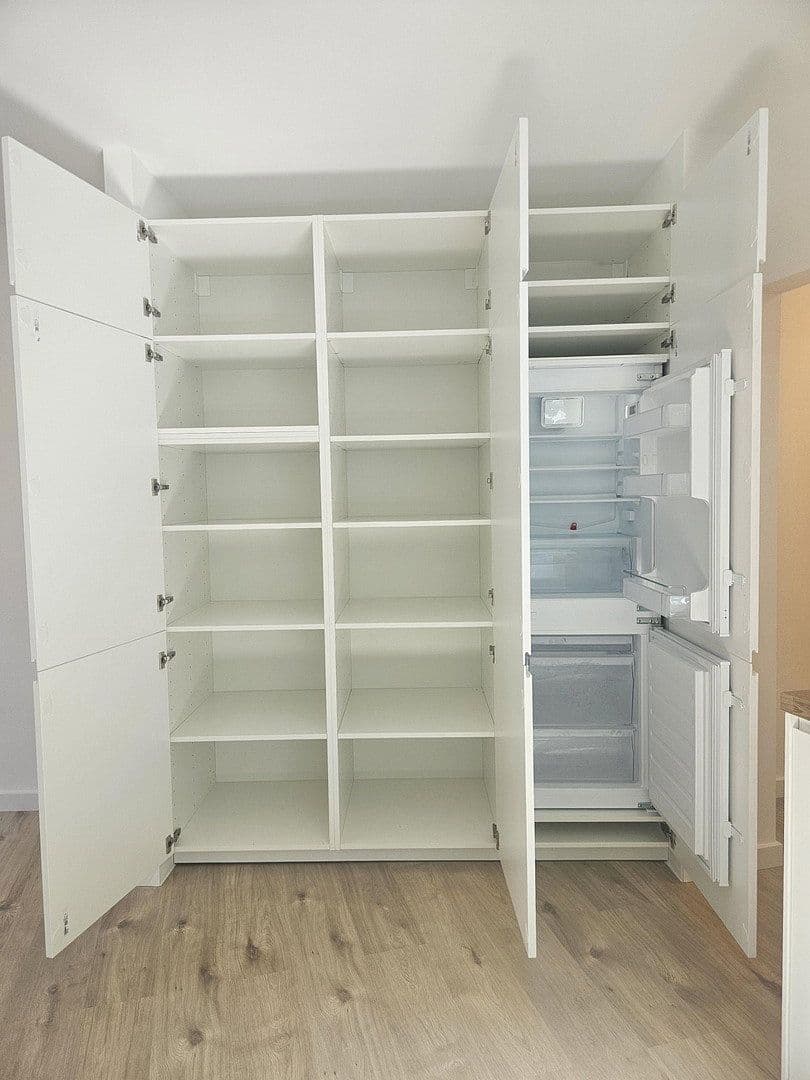 Pronájem bytu 1+1 35 m², Lorettostr. 60, Düsseldorf, Severní Porýní-Vestfálsko Pronájem bytu 1+1 35 m², Lorettostr. 60, Düsseldorf, Severní Porýní-Vestfálsko