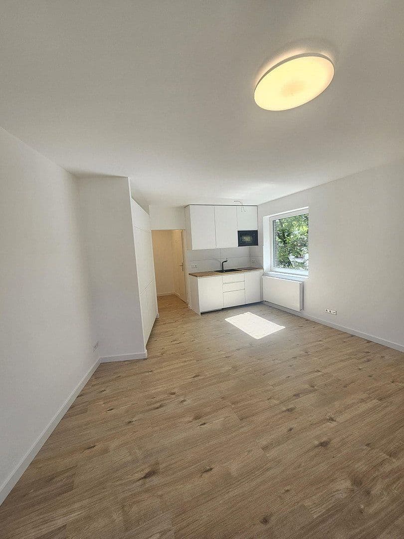 Pronájem bytu 1+1 35 m², Lorettostr. 60, Düsseldorf, Severní Porýní-Vestfálsko Pronájem bytu 1+1 35 m², Lorettostr. 60, Düsseldorf, Severní Porýní-Vestfálsko