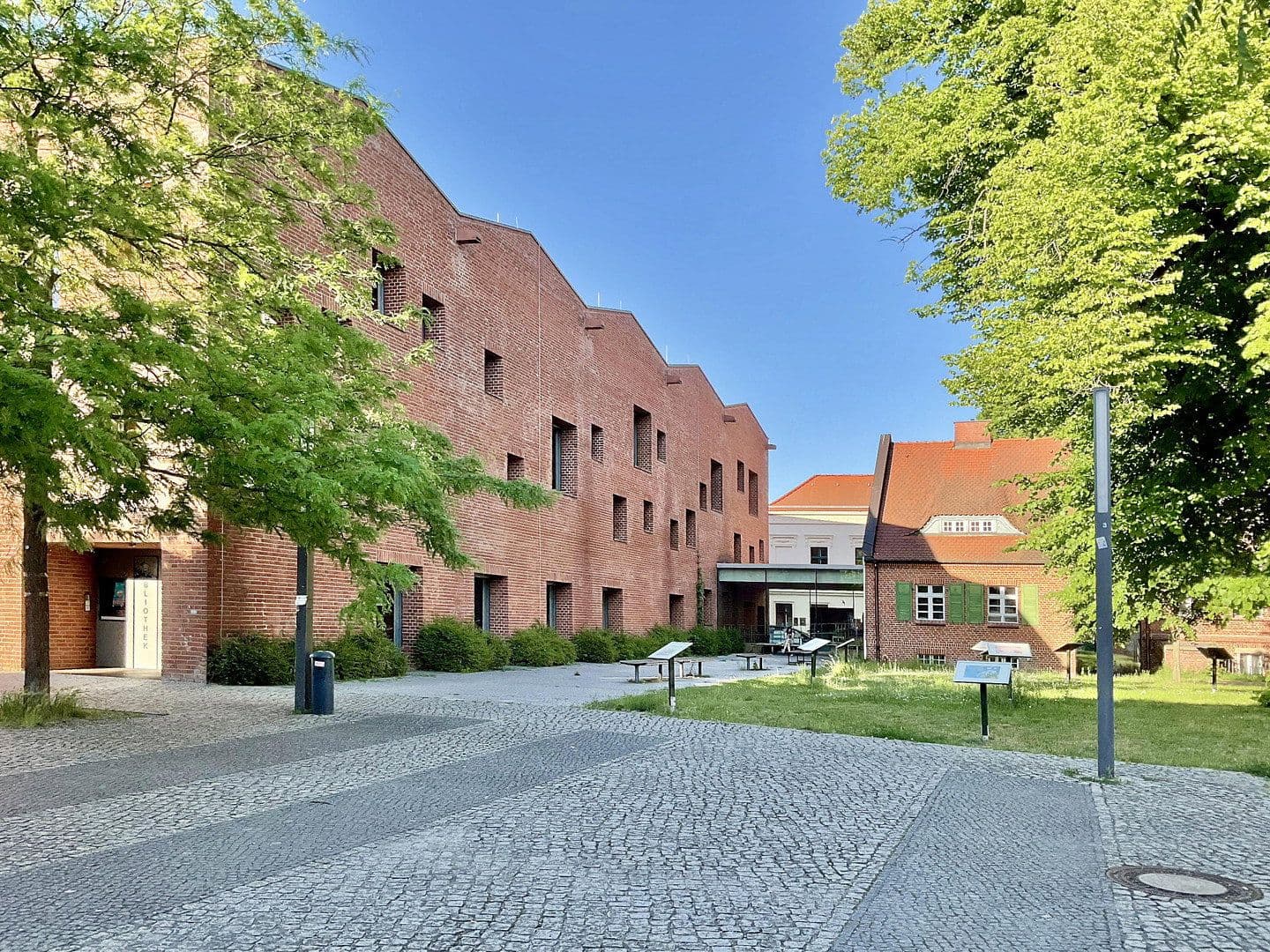 Prodej bytu 4+1 118 m², Kietzer Str. 10, Berlin, Berlín Prodej bytu 4+1 118 m², Kietzer Str. 10, Berlin, Berlín