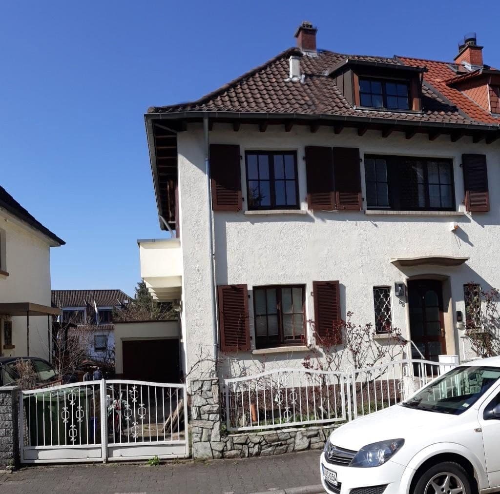 Prodej domu 135 m², pozemek 286 m², Weinheim, Bádensko-Württembersko Prodej domu 135 m², pozemek 286 m², Weinheim, Bádensko-Württembersko