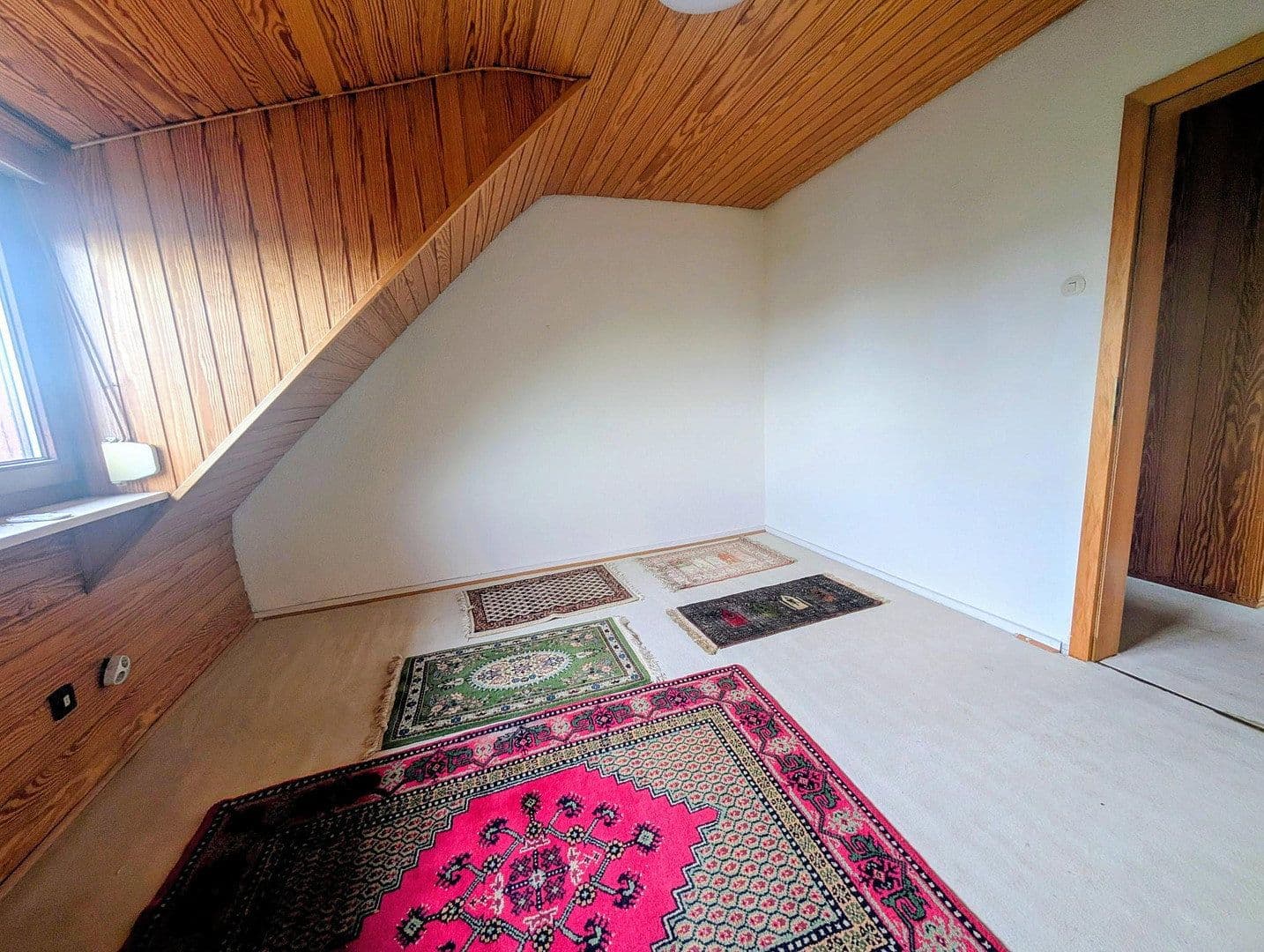 Prodej domu 135 m², pozemek 286 m², Weinheim, Bádensko-Württembersko Prodej domu 135 m², pozemek 286 m², Weinheim, Bádensko-Württembersko
