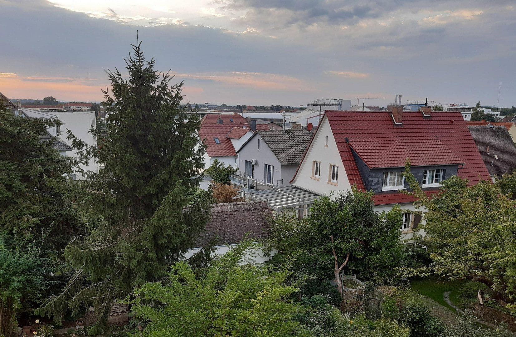 Prodej domu 135 m², pozemek 286 m², Weinheim, Bádensko-Württembersko Prodej domu 135 m², pozemek 286 m², Weinheim, Bádensko-Württembersko
