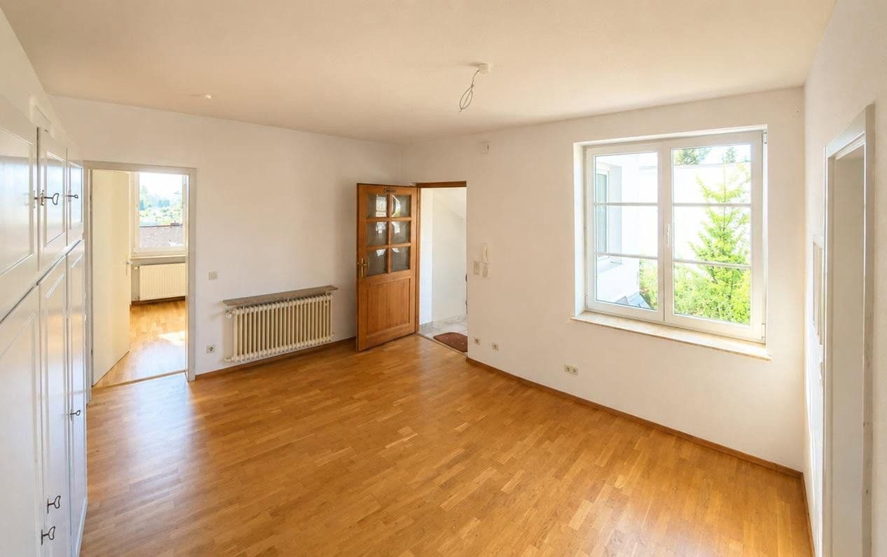 Prodej domu 315 m², pozemek 1.700 m², Koblenz, Porýní-Falc Prodej domu 315 m², pozemek 1.700 m², Koblenz, Porýní-Falc