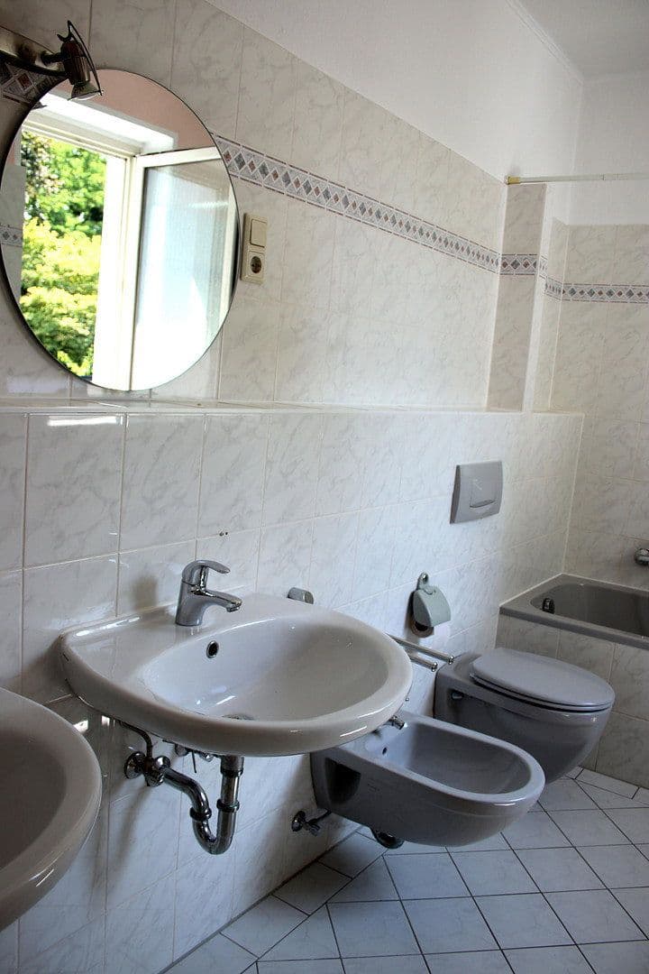 Prodej domu 315 m², pozemek 1.700 m², Koblenz, Porýní-Falc Prodej domu 315 m², pozemek 1.700 m², Koblenz, Porýní-Falc