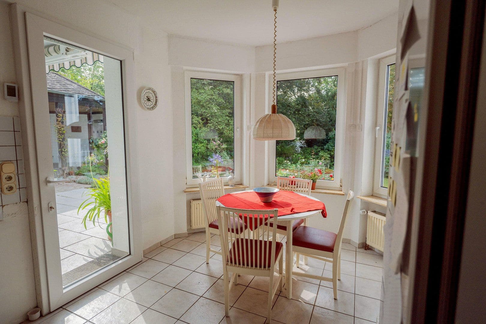 Prodej domu 315 m², pozemek 1.700 m², Koblenz, Porýní-Falc Prodej domu 315 m², pozemek 1.700 m², Koblenz, Porýní-Falc