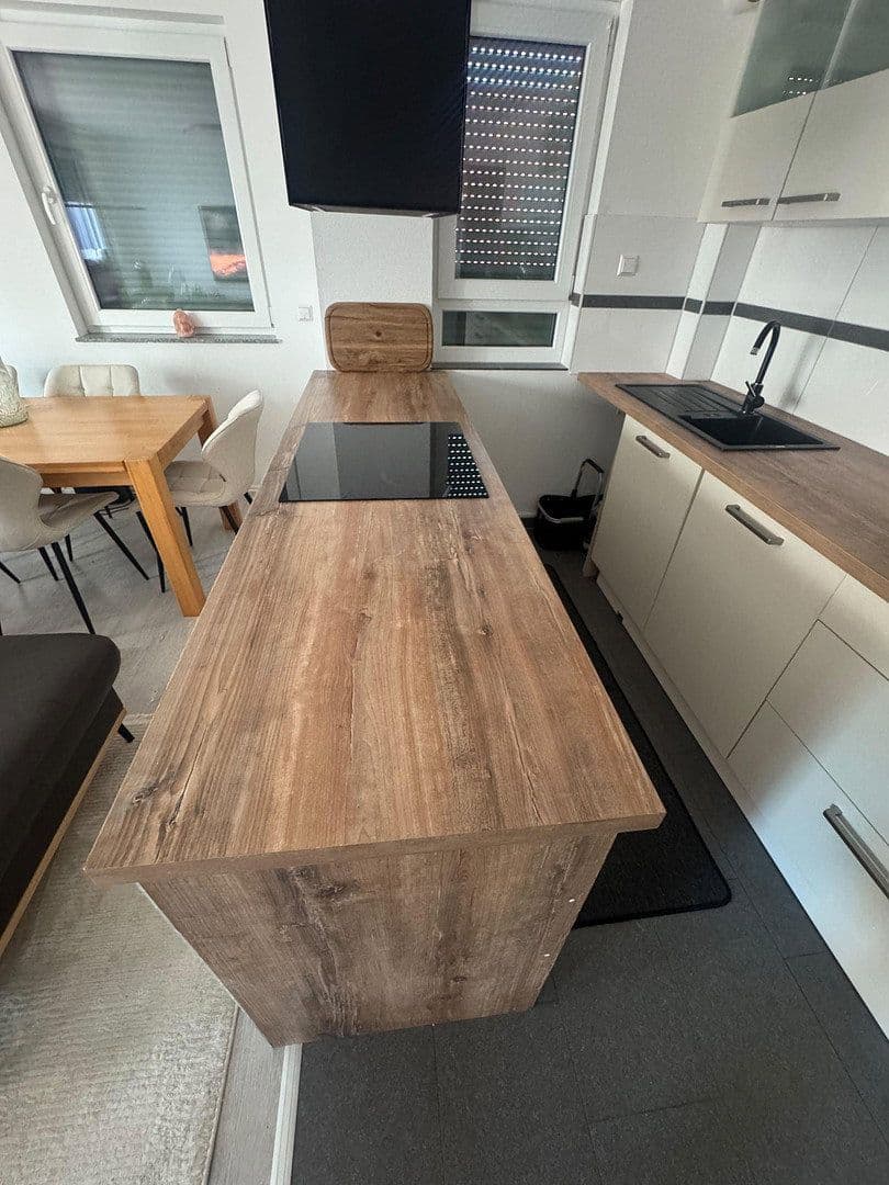 Pronájem bytu 4+kk 95 m², Salzelmenerstr.5/1, Bad Rappenau, Bádensko-Württembersko Pronájem bytu 4+kk 95 m², Salzelmenerstr.5/1, Bad Rappenau, Bádensko-Württembersko