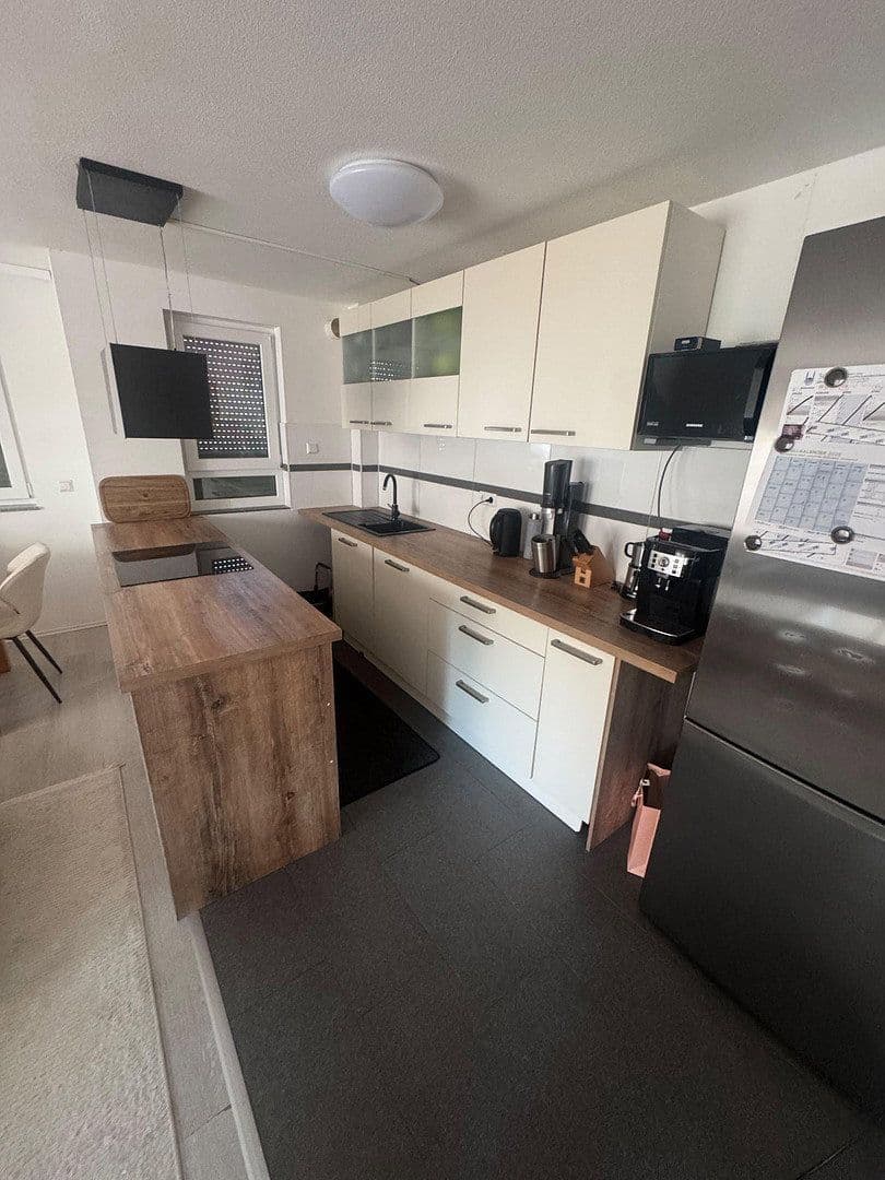 Pronájem bytu 4+kk 95 m², Salzelmenerstr.5/1, Bad Rappenau, Bádensko-Württembersko Pronájem bytu 4+kk 95 m², Salzelmenerstr.5/1, Bad Rappenau, Bádensko-Württembersko