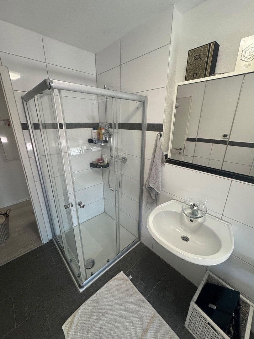 Pronájem bytu 4+kk 95 m², Salzelmenerstr.5/1, Bad Rappenau, Bádensko-Württembersko Pronájem bytu 4+kk 95 m², Salzelmenerstr.5/1, Bad Rappenau, Bádensko-Württembersko