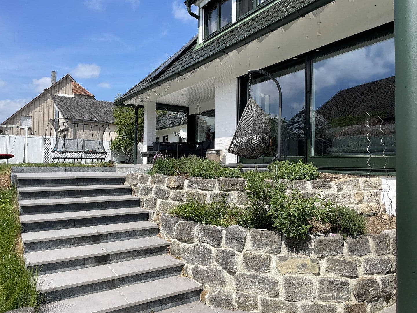 Prodej domu 401 m², pozemek 1.045 m², Dietenheim, Bádensko-Württembersko Prodej domu 401 m², pozemek 1.045 m², Dietenheim, Bádensko-Württembersko