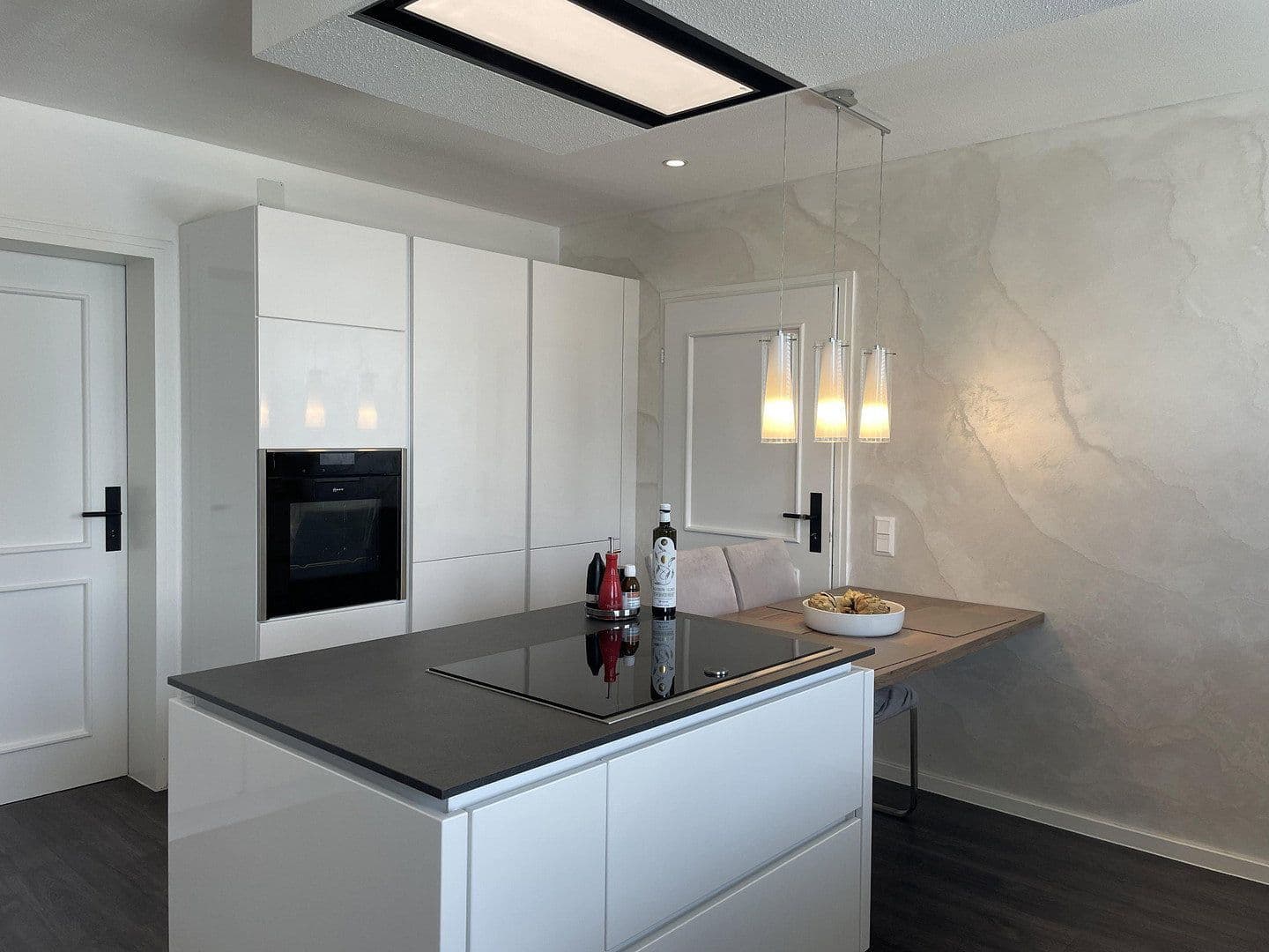 Prodej domu 401 m², pozemek 1.045 m², Dietenheim, Bádensko-Württembersko Prodej domu 401 m², pozemek 1.045 m², Dietenheim, Bádensko-Württembersko